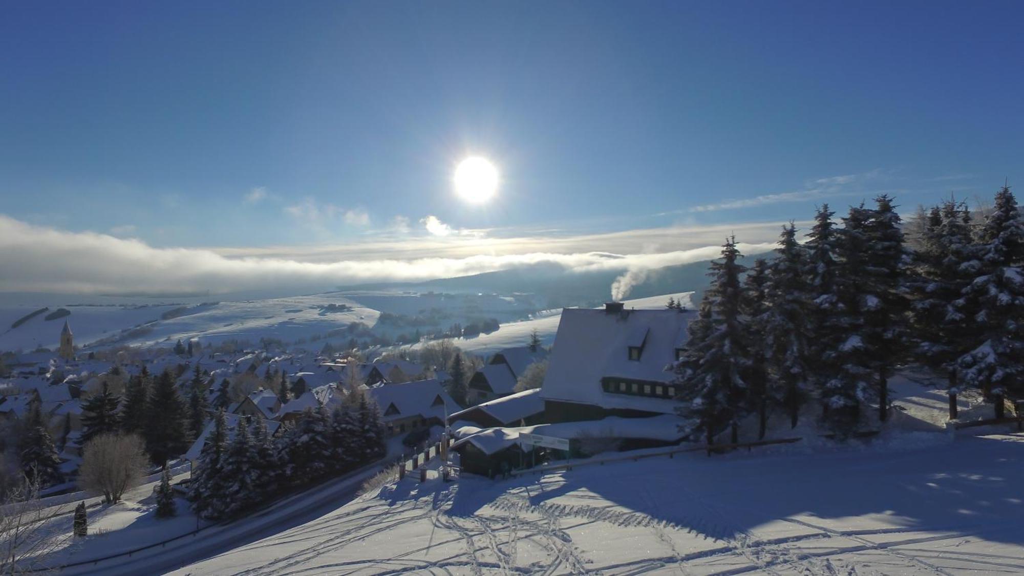 Haus Am Berg - Pension Direkt Am Skihang Обервиезентал Екстериор снимка