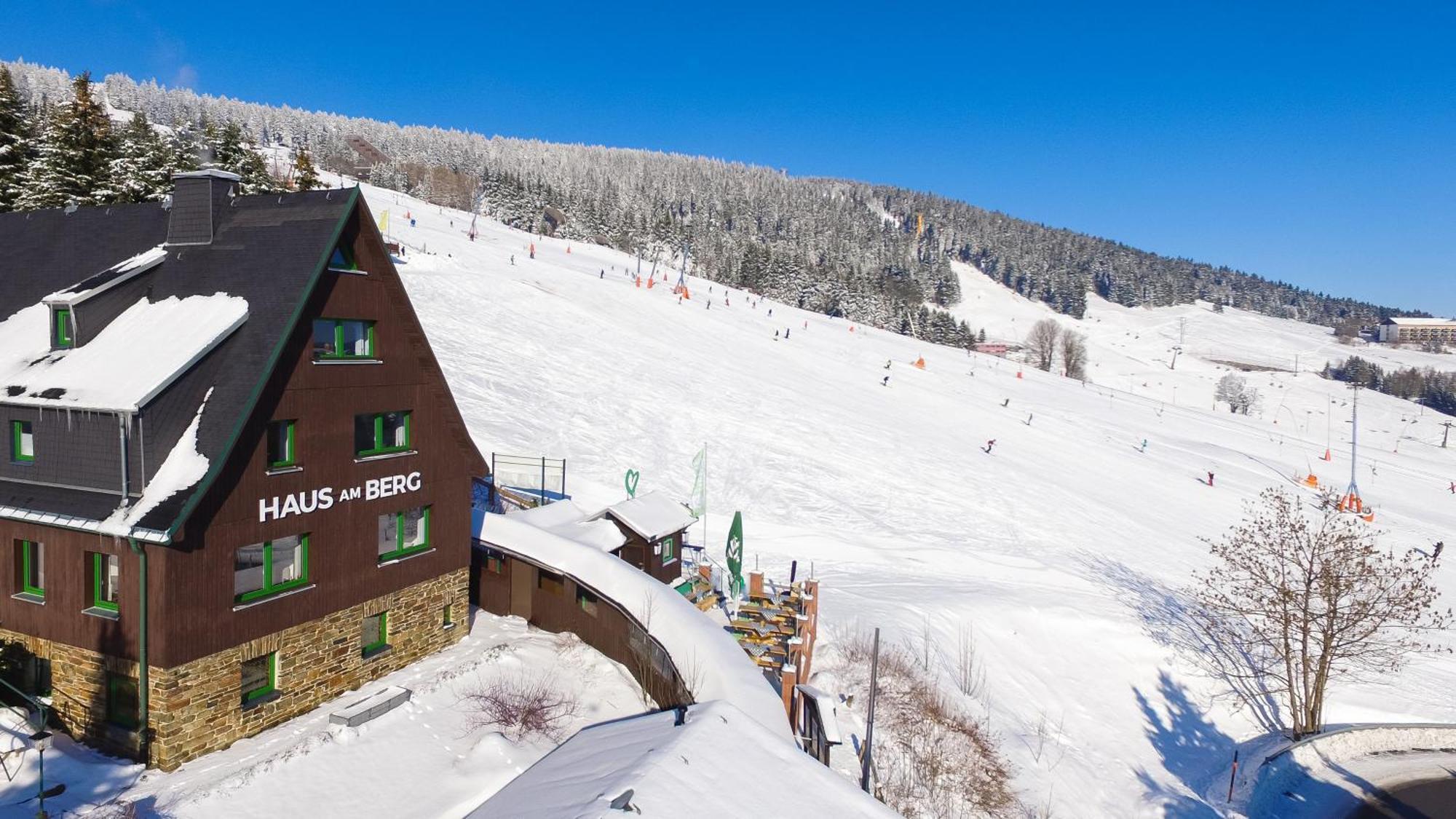 Haus Am Berg - Pension Direkt Am Skihang Обервиезентал Екстериор снимка